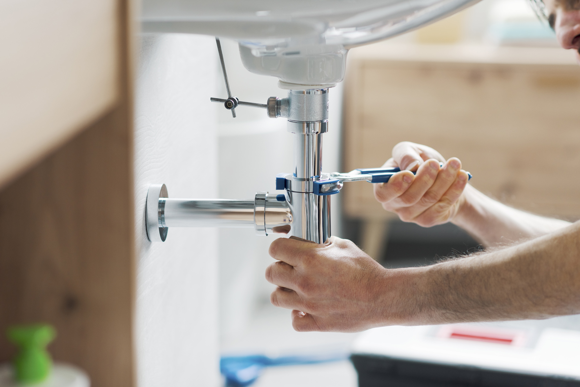 tightening sink drain